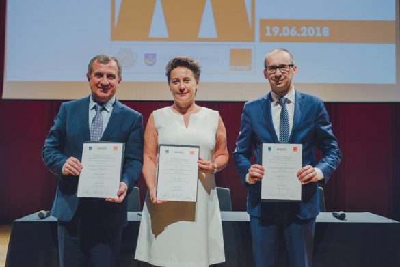 Andrzej Dziuba, Prezydent Miasta Tychy; Bożena Leśniewska, członek zarządu Orange Polska; Kazimierz Karolczak, przewodniczący zarządu Górnośląsko-Zagłębiowskiej Metropolii