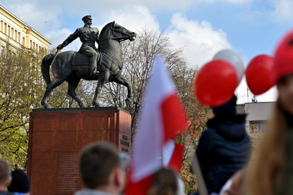 Uroczystości pod pomnikiem Józefa Piłsudskiego