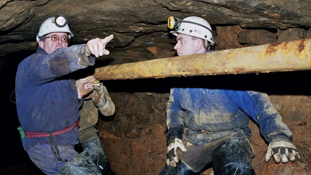 Marian Sas podczas pracy w kopalni