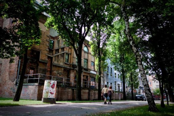 Ruina dawnego Teatru Victoria
