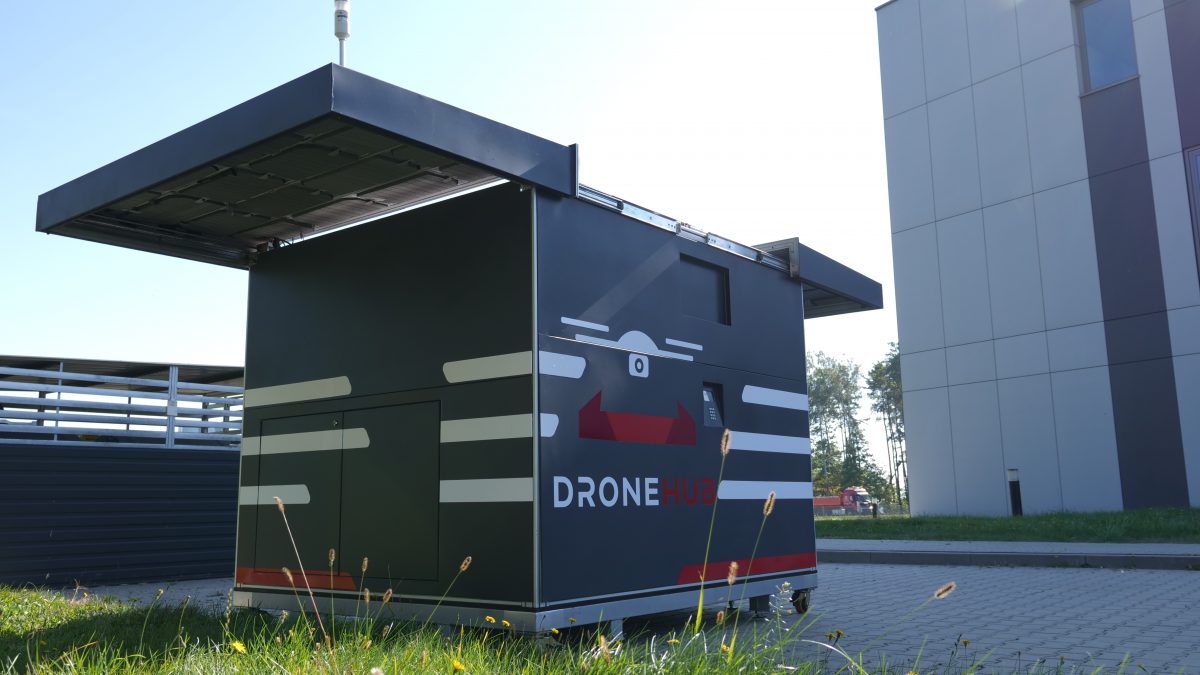 Kontener do odbioru i przechowywania drona cargo