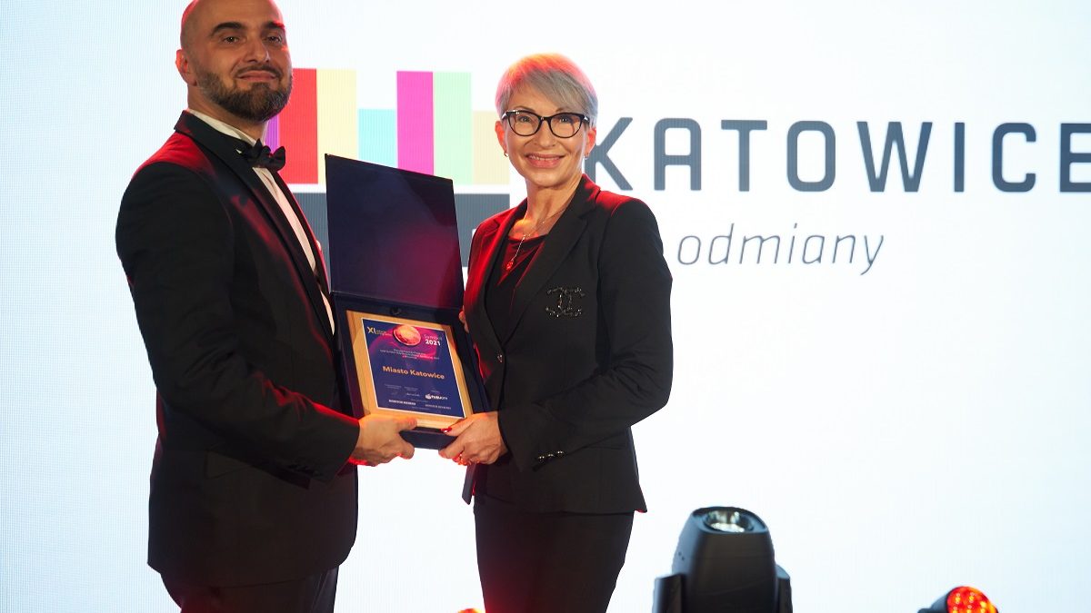 Wręczenie nagrody dla Miasta Katowice