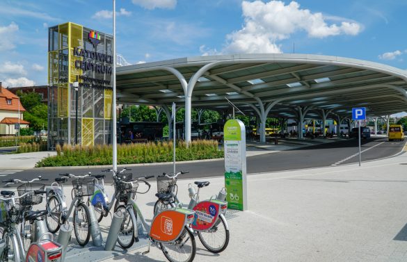 stacja rowerowa przy centrum przesiadkowym w Katowicach