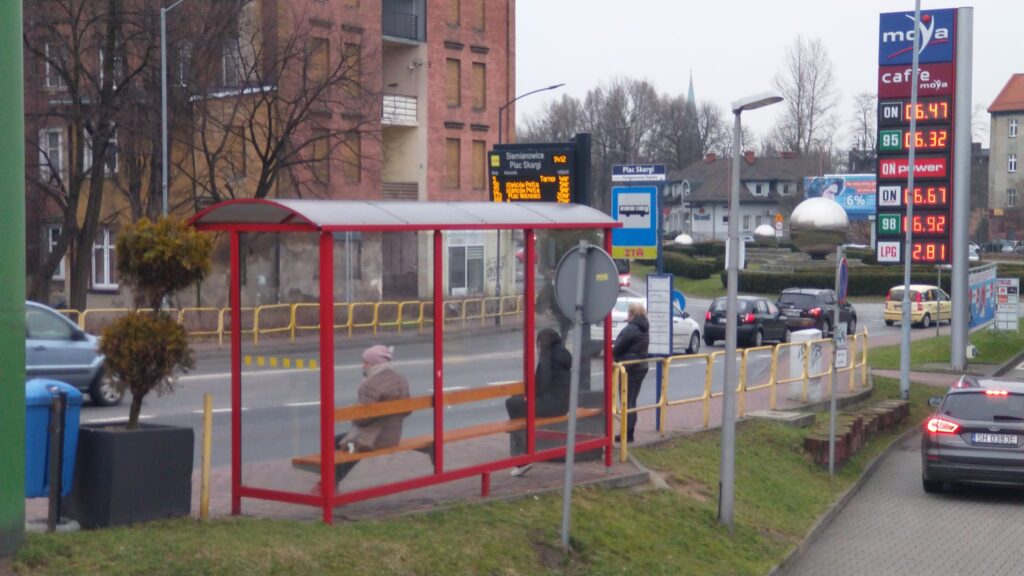 Przystanek autobusowy przy Placu Skargi w Siemianowicach Śląskich.