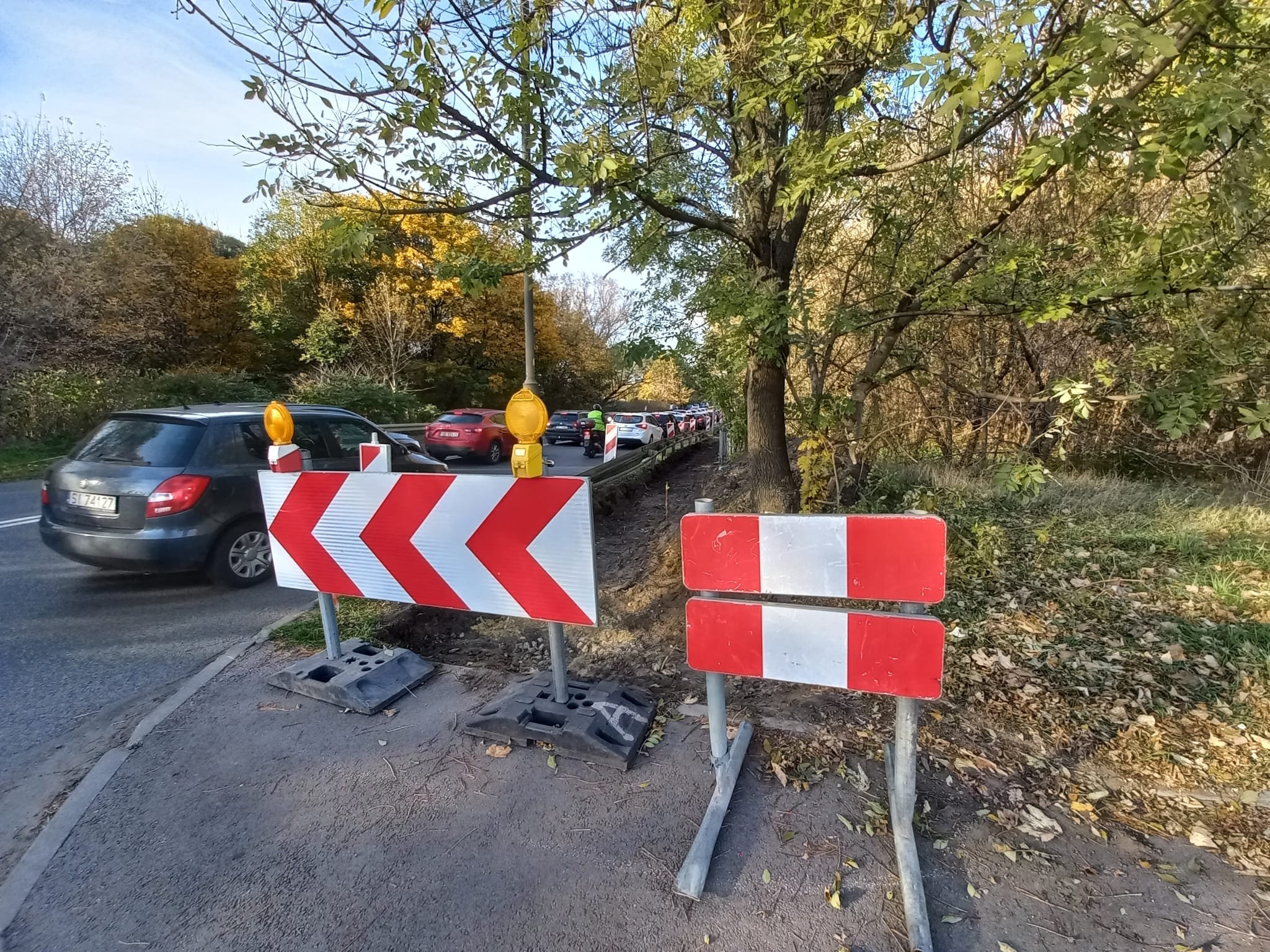 Budowa nowego chodnika na ul. Zwycięstwa w Siemianowicach Śląskich.